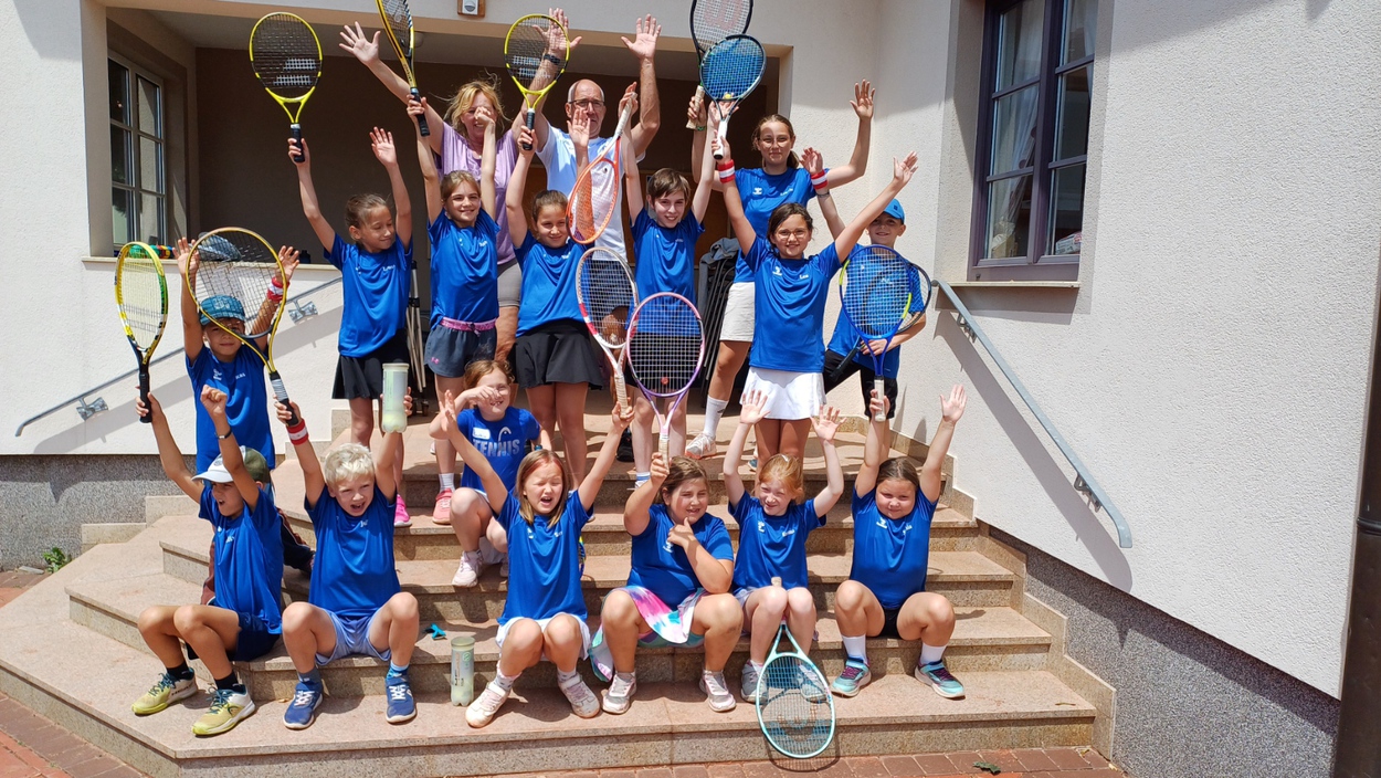 Kinder Tennis-Camp